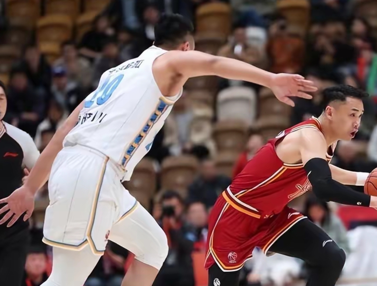 ayxsport-关于转折点!广东宏远主帅复盘,NBA常规赛加时末段攻防权衡,引发热议,高层口径保持一致的信息